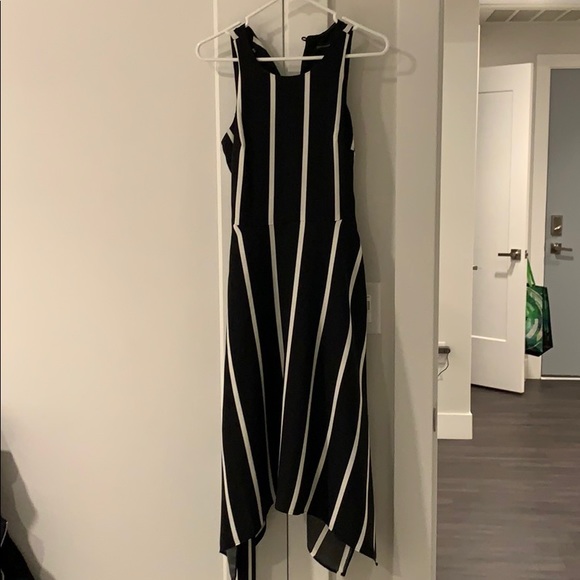 Banana Republic Dresses & Skirts - Banana Republic black and white striped midi dress